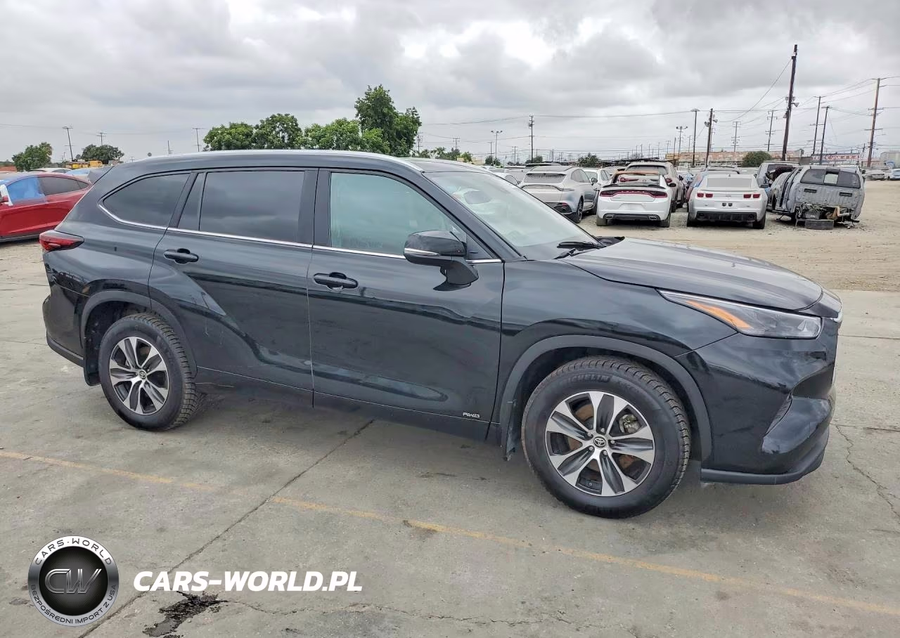 2025 Toyota Highlander Hybrid Xle VIN:5TDKBRCH4SS668103 - 4
