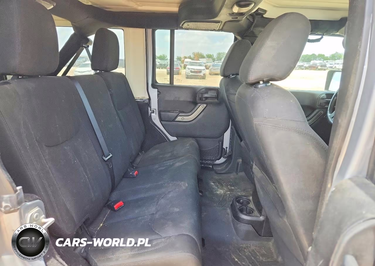 2015 Jeep Wrangler Unlimited Sport VIN:1C4BJWDG5FL751277 - 10