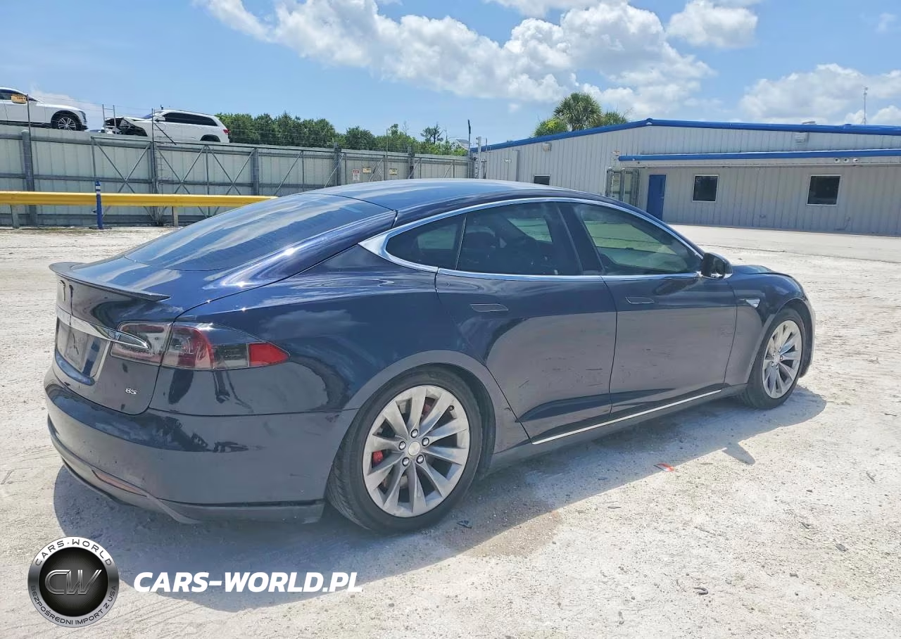 2013 Tesla Model S VIN:5YJSA1CG1DFP03621 - 3