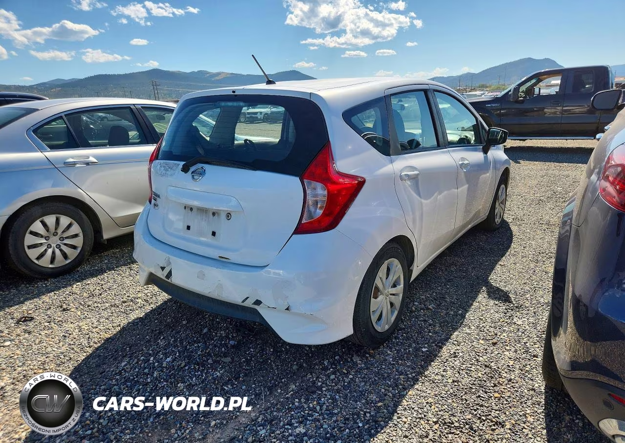 2017 Nissan Versa Note S Plus VIN:3N1CE2CP4HL372140 - 3