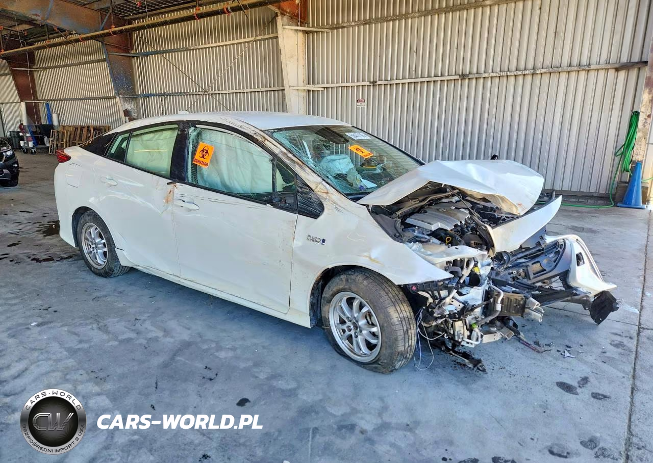 2020 Toyota Prius Prime Le VIN:JTDKARFP3L3140836 - 4