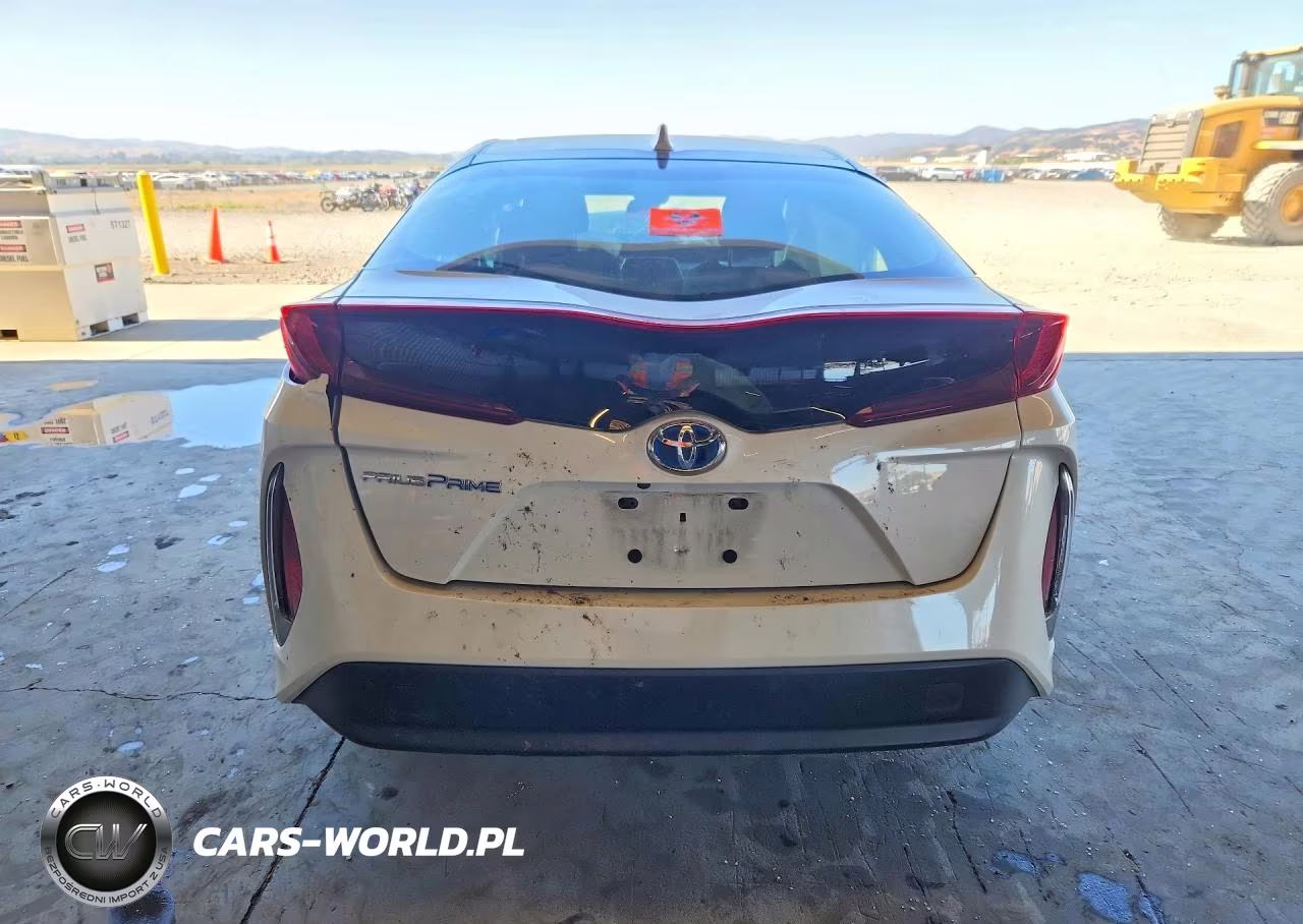 2020 Toyota Prius Prime Le VIN:JTDKARFP3L3140836 - 6