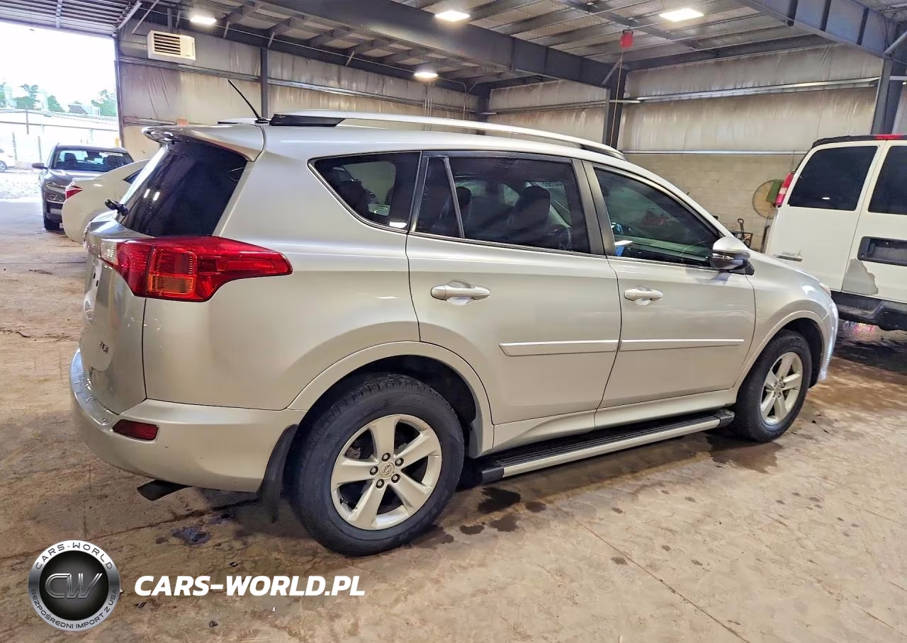 2014 Toyota Rav4 Xle VIN:2T3WFREV5EW077550 - 3