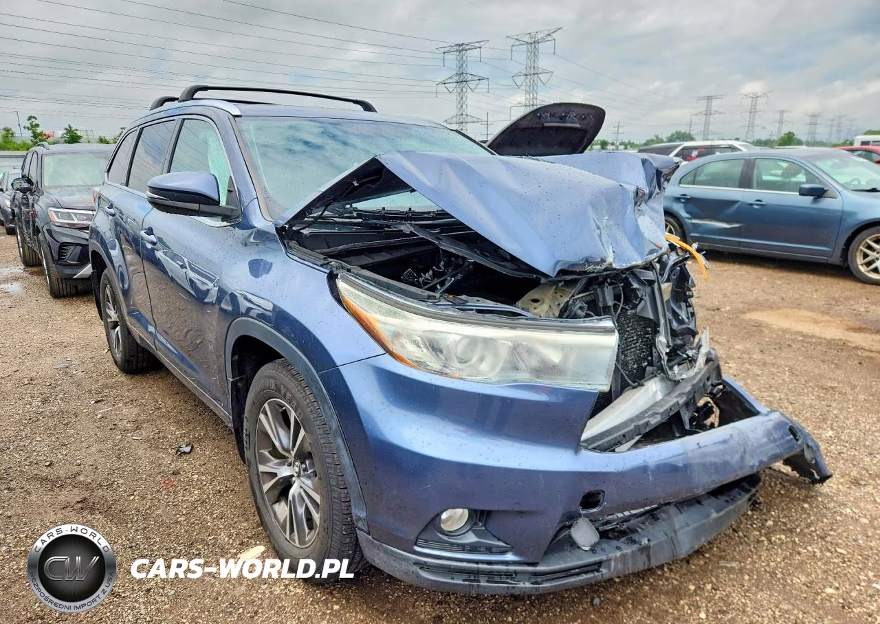2016 Toyota Highlander Xle VIN:5TDJKRFH5GS290243 - 4