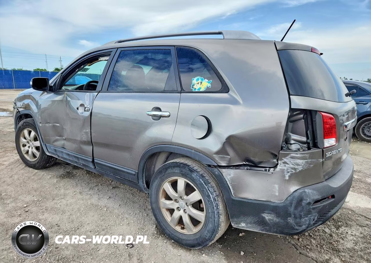 2013 Kia Sorento Lx VIN:5XYKT3A68DG365126 - 2