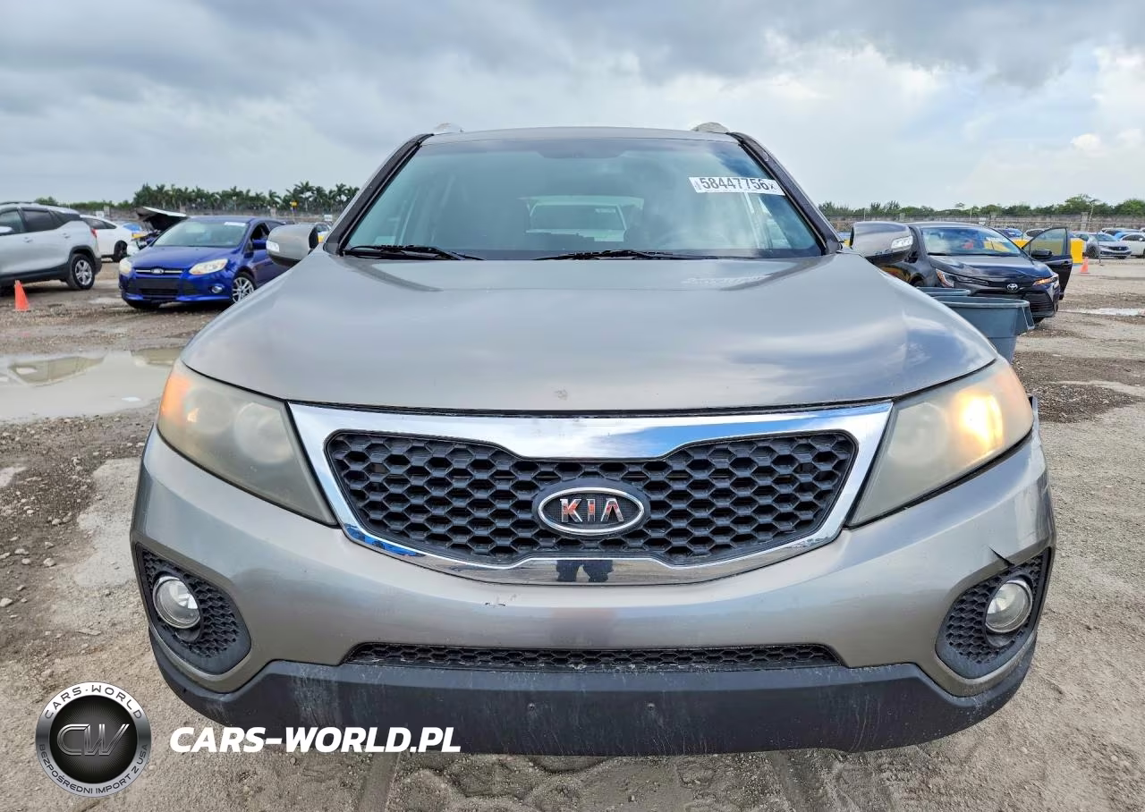 2013 Kia Sorento Lx VIN:5XYKT3A68DG365126 - 5