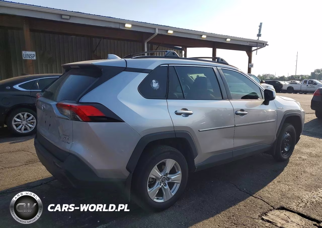 2020 Toyota Rav4 Hybrid Xle VIN:2T3RWRFV8LW080371 - 3