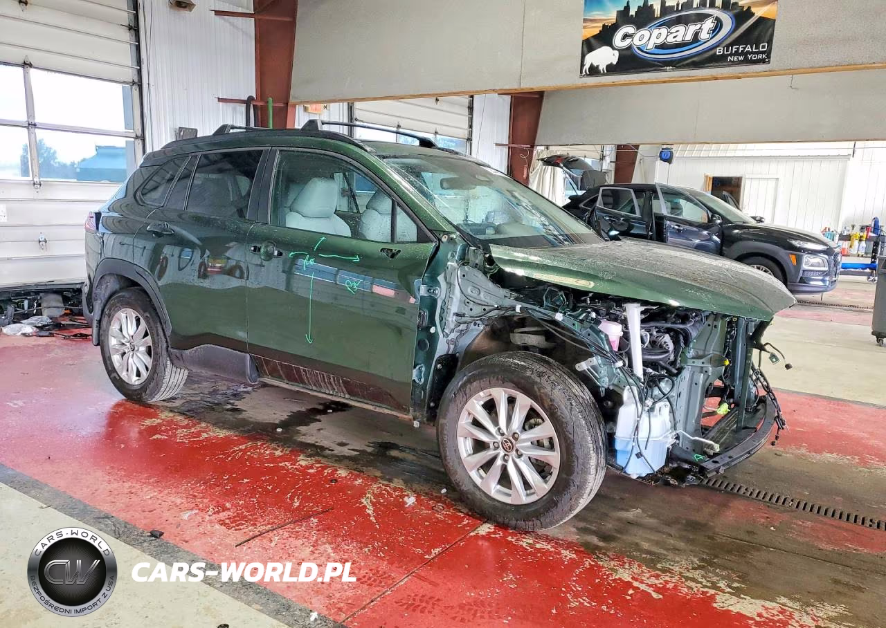 2026 Toyota Corolla Cross Le VIN:7MUCAABG6TV152382 - 4