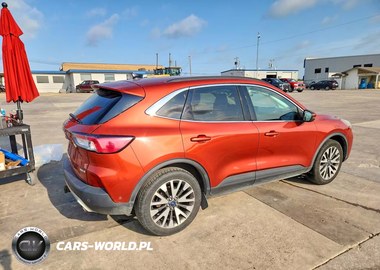 2020 Ford Escape Titanium VIN:1FMCU9J96LUA80738 - 3
