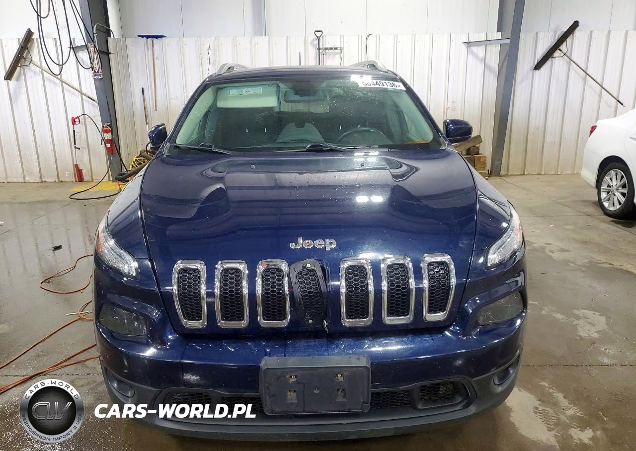 2015 Jeep Cherokee Latitude VIN:1C4PJMCB5FW738382 - 5
