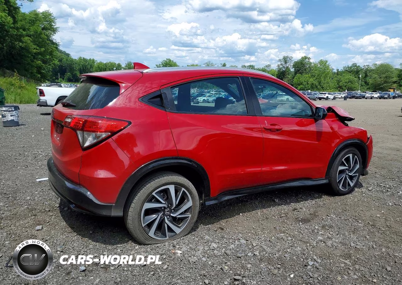 2019 Honda Hr-V Sport VIN:3CZRU6H13KG702642 - 3