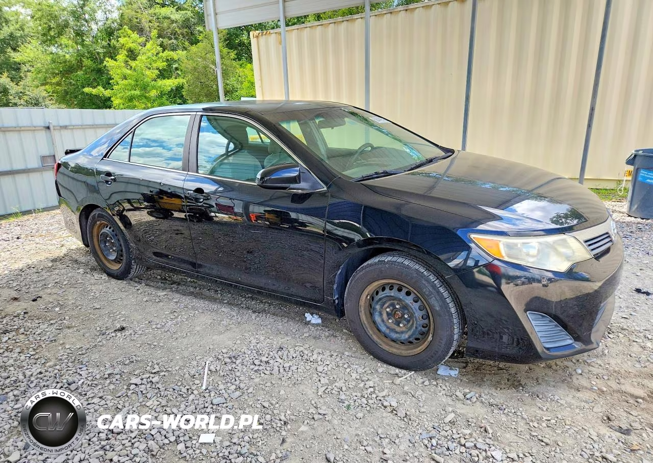 2014 Toyota Camry L VIN:4T4BF1FK0ER407842 - 4
