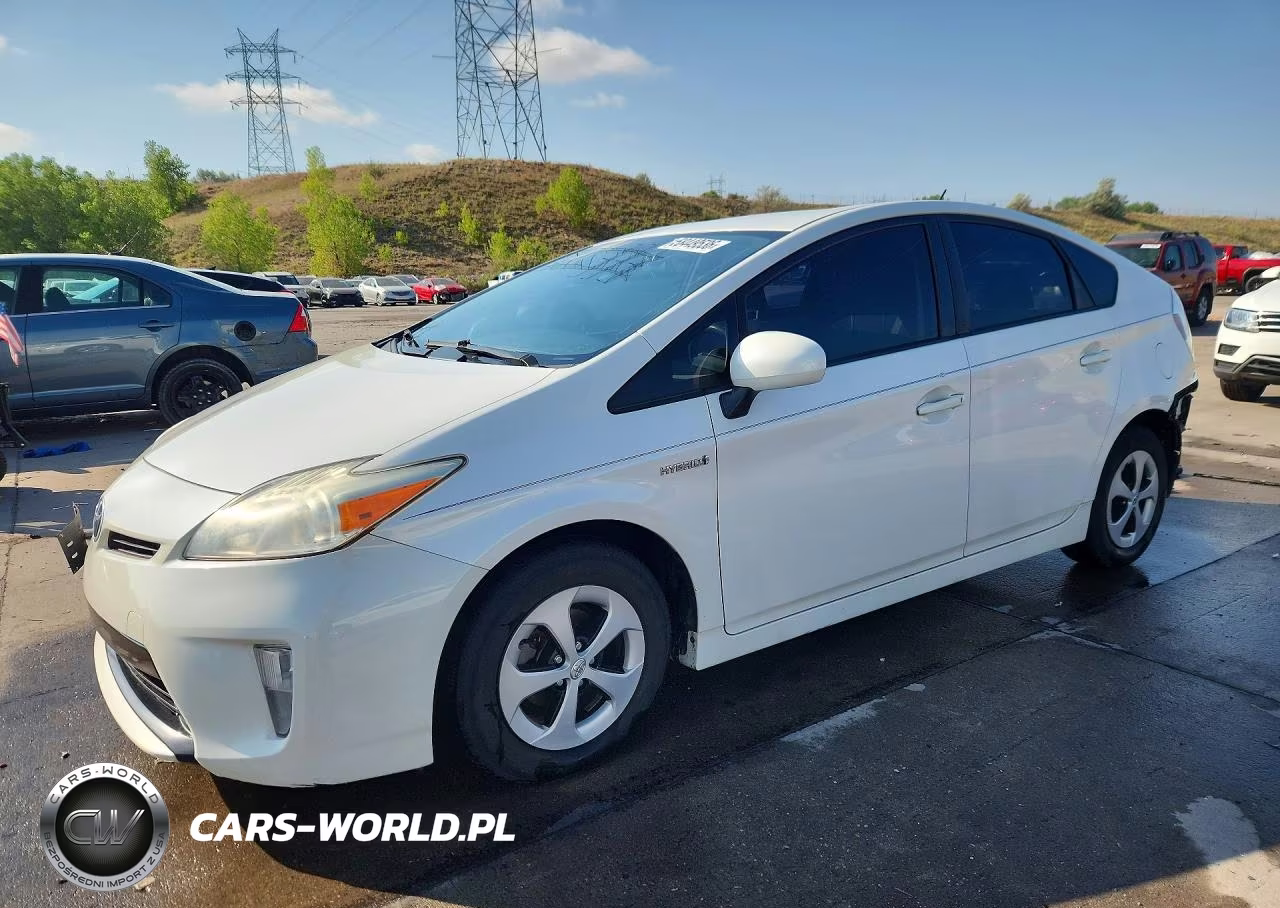 2013 Toyota Prius Two – zdjęcie 1 z 12