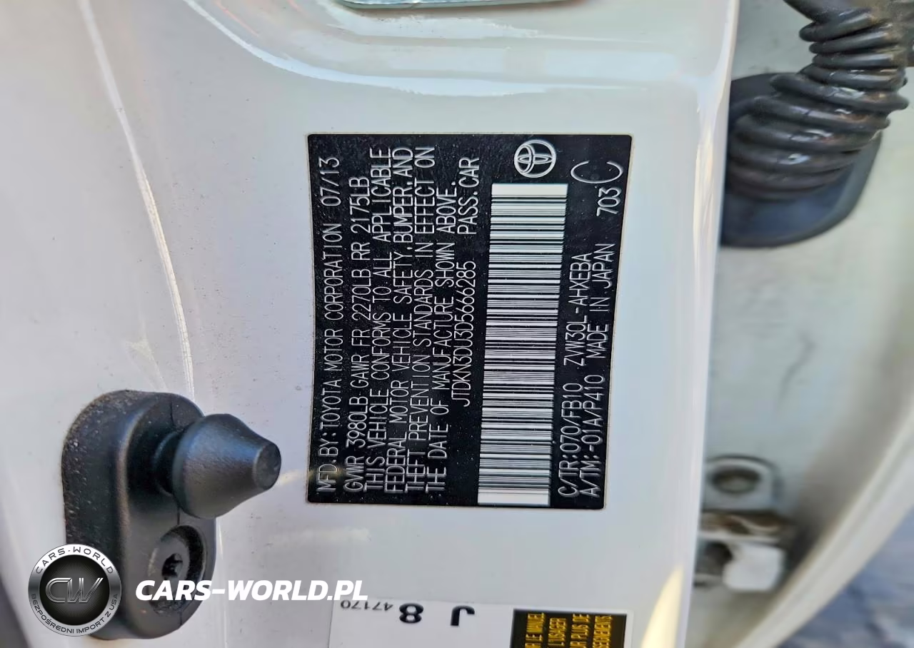 2013 Toyota Prius Two VIN:JTDKN3DU3D5666285 - 12