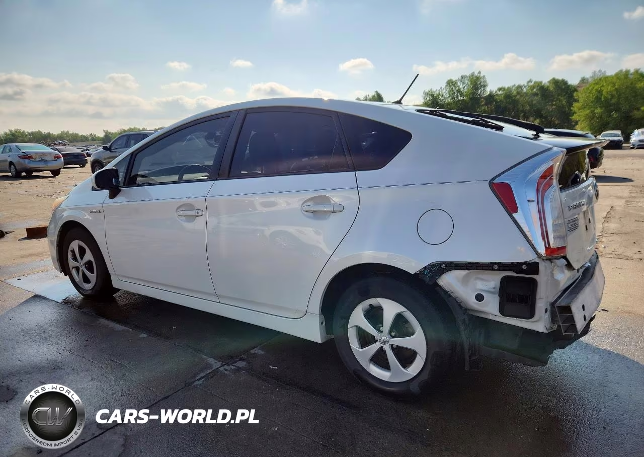 2013 Toyota Prius Two VIN:JTDKN3DU3D5666285 - 2