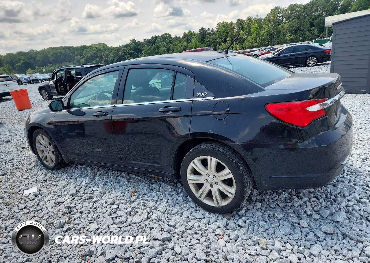 2013 Chrysler 200 Touring VIN:1C3CCBBB3DN743358 - 2