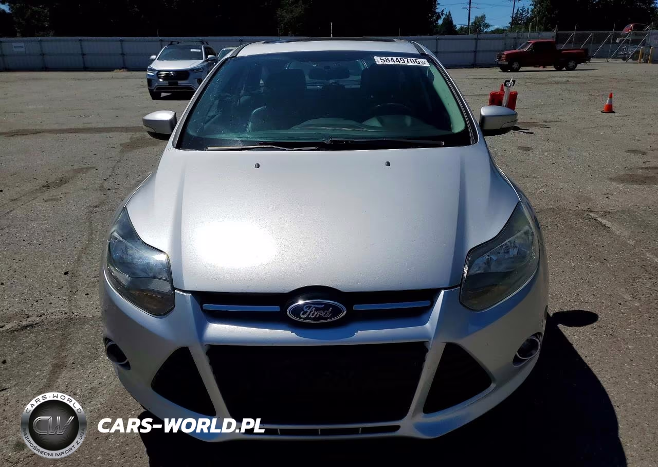 2014 Ford Focus Titanium VIN:1FADP3N20EL294987 - 5