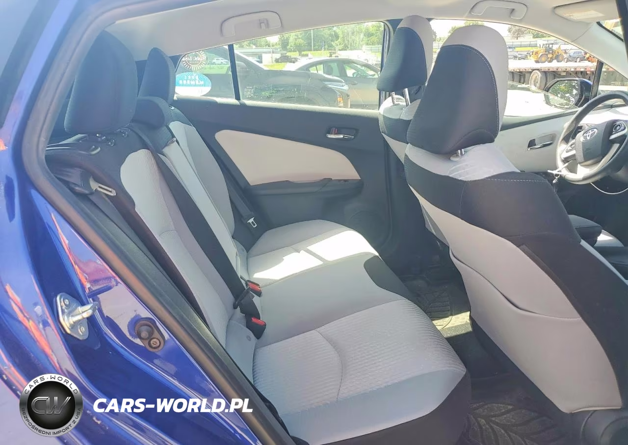2018 Toyota Prius Two VIN:JTDKBRFU8J3062697 - 10