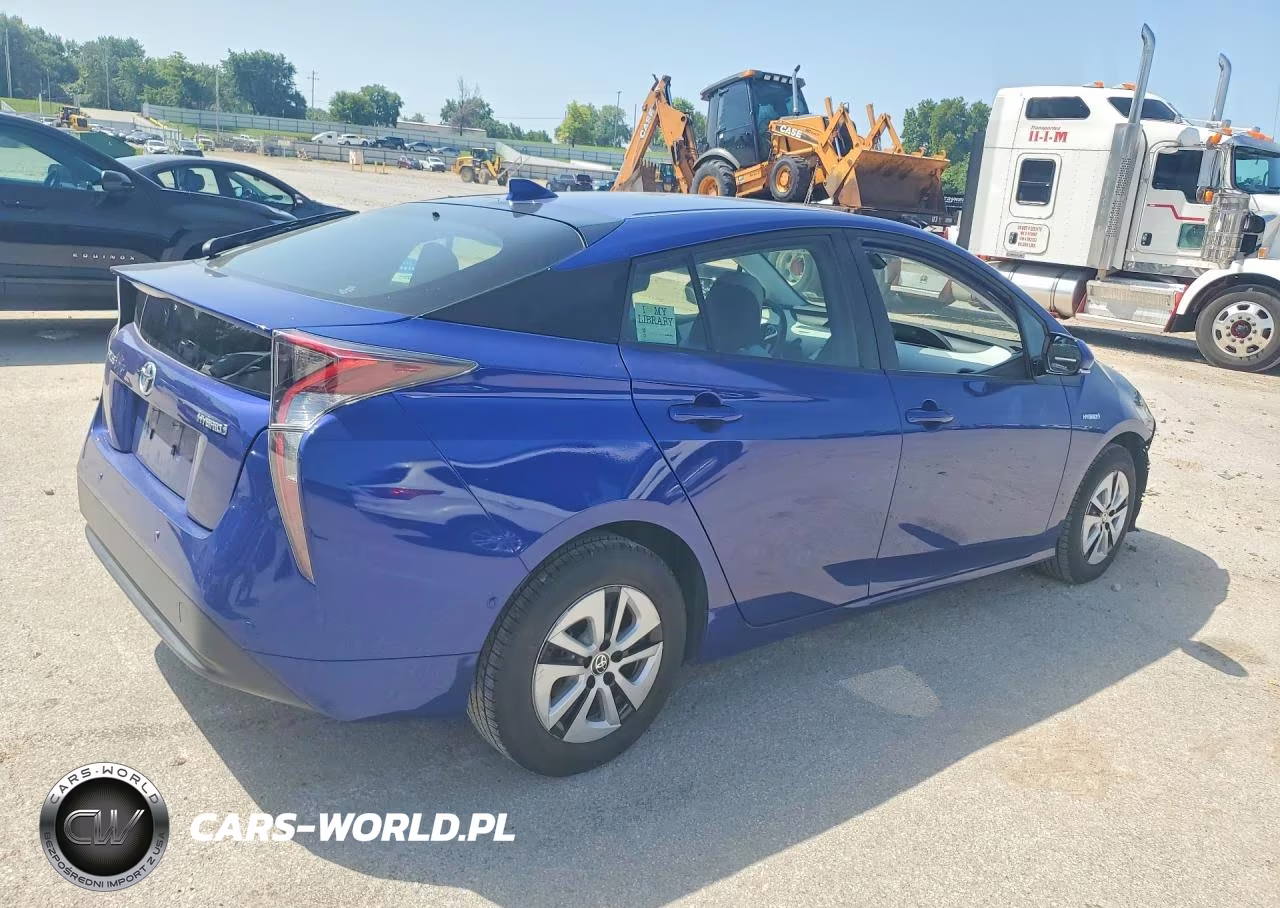 2018 Toyota Prius Two VIN:JTDKBRFU8J3062697 - 3