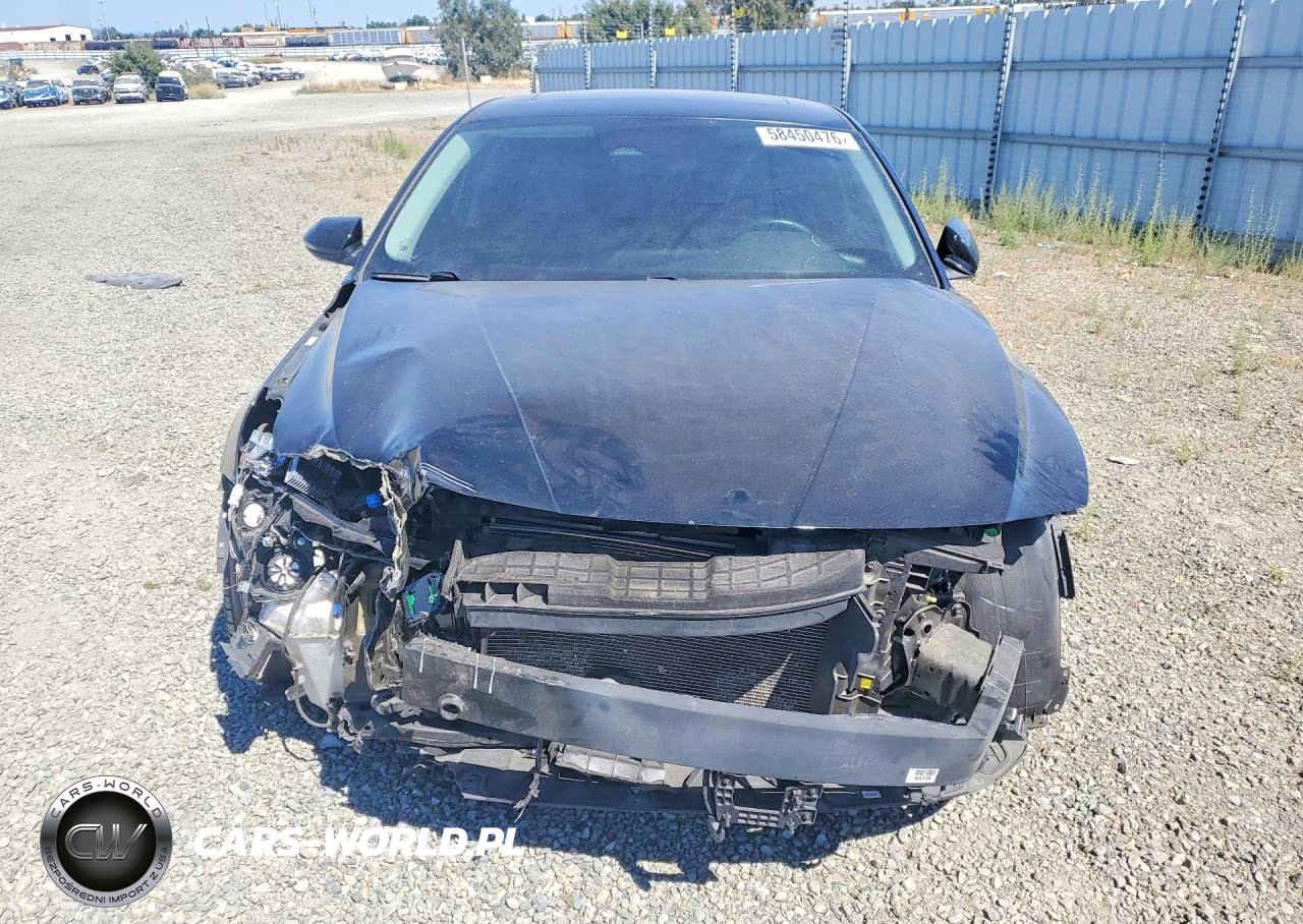 2022 Hyundai Elantra Limited VIN:KMHLP4AG3NU240697 - 5