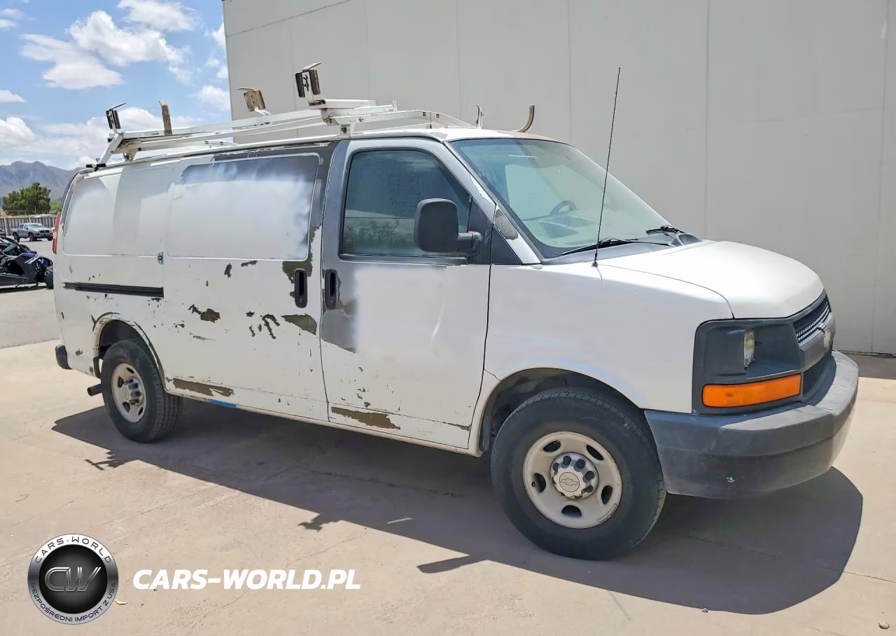 2010 Chevrolet Express G2500 VIN:1GCZGFBA7A1163915 - 4