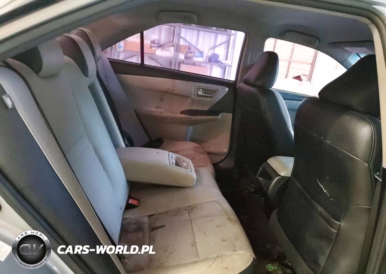 2017 Toyota Camry Se VIN:4T1BF1FK7HU670103 - 10