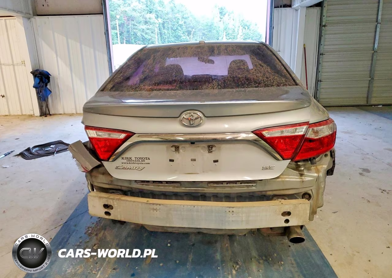 2017 Toyota Camry Se VIN:4T1BF1FK7HU670103 - 6