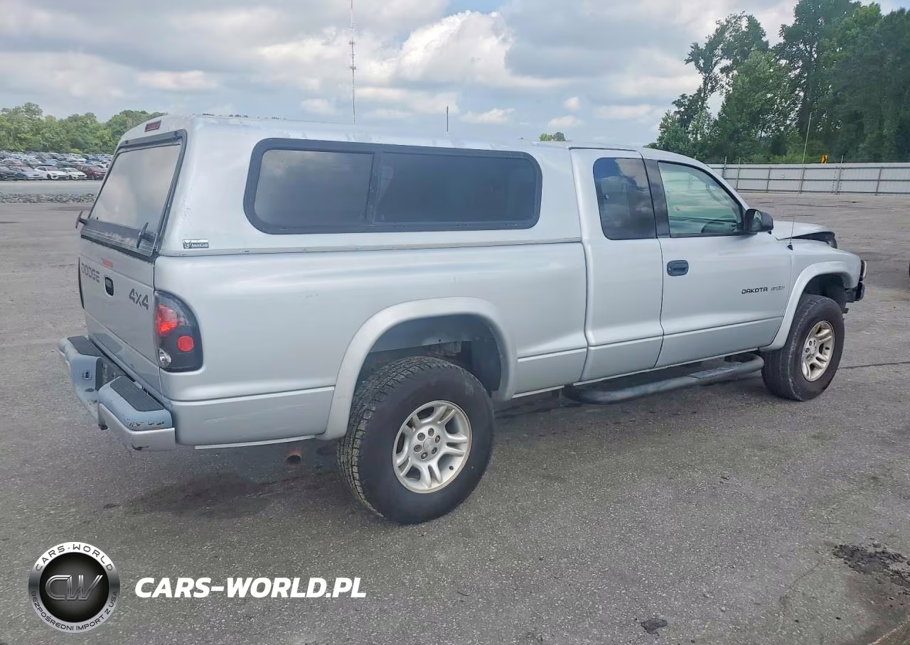2002 Dodge Dakota Sport VIN:1B7GG32N32S522665 - 3