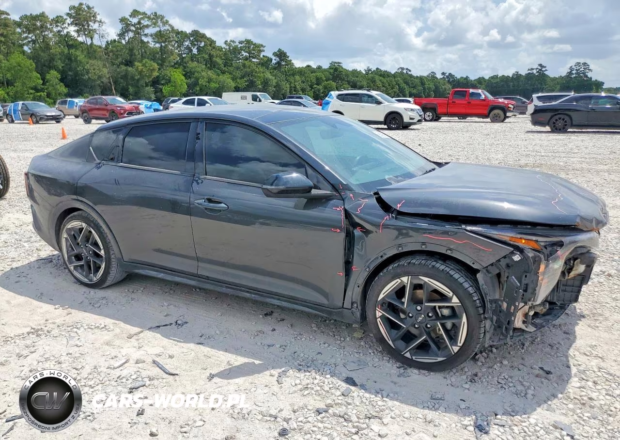 2025 Kia K4 Gt Line VIN:3KPFW4DE0SE125970 - 4