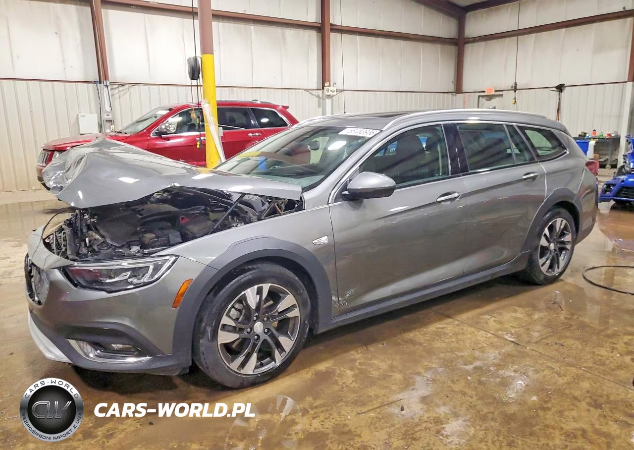 2018 Buick Regal Tourx Essence – zdjęcie 1 z 13