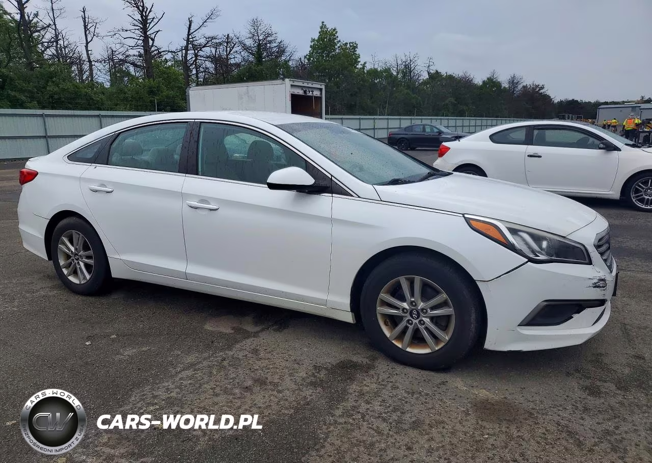 2016 Hyundai Sonata Se VIN:5NPE24AF8GH353044 - 4