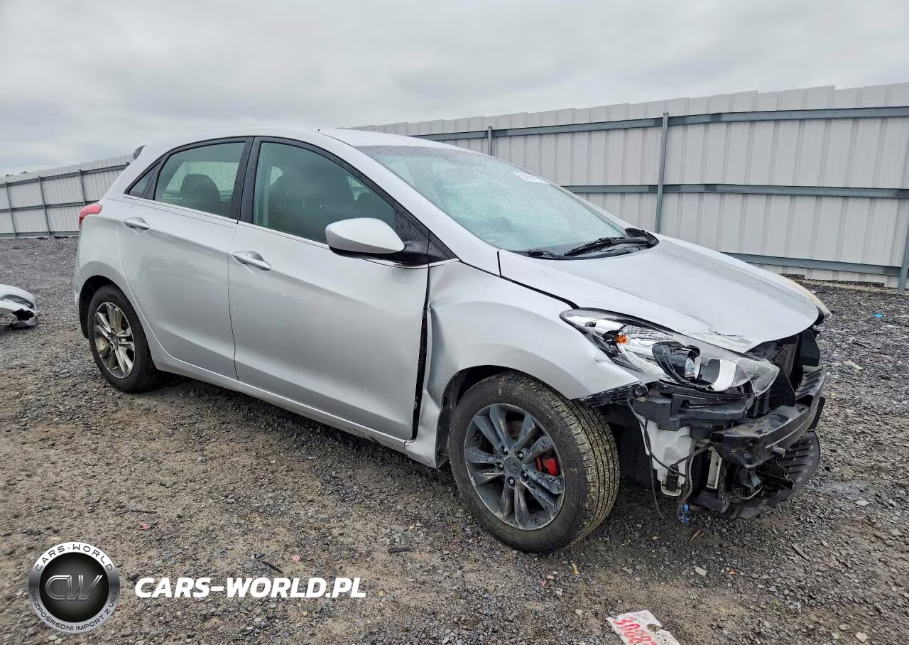 2013 Hyundai Elantra Gt Base VIN:KMHD35LE0DU109033 - 4