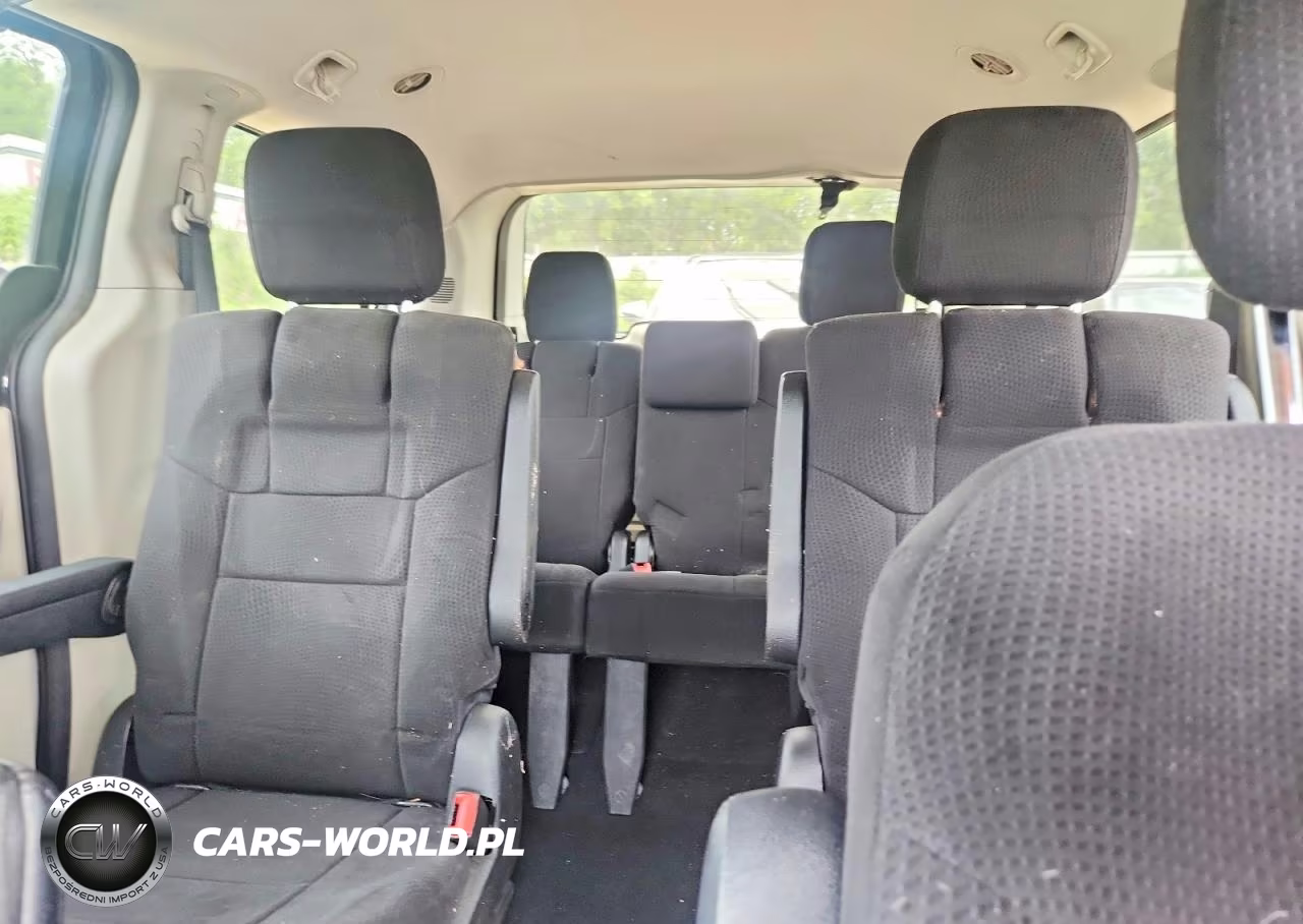 2011 Dodge Grand Caravan Express VIN:2D4RN4DG8BR749065 - 10