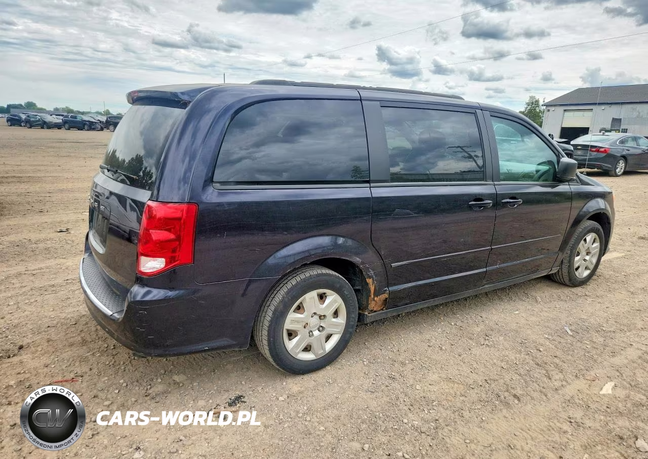 2011 Dodge Grand Caravan Express VIN:2D4RN4DG8BR749065 - 3