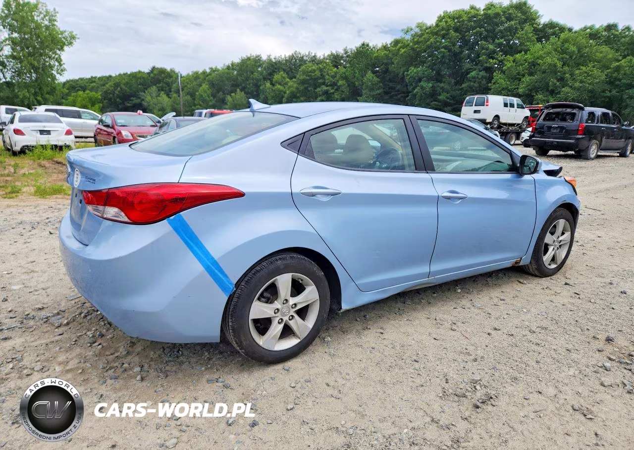 2013 Hyundai Elantra Gls VIN:KMHDH4AE0DU626492 - 3