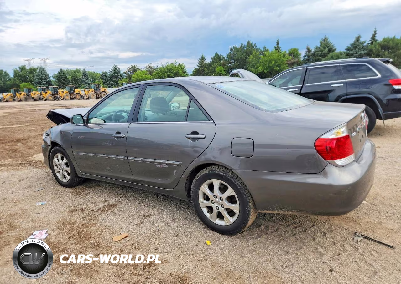 2005 Toyota Camry Xle VIN:4T1BE30K85U518592 - 2