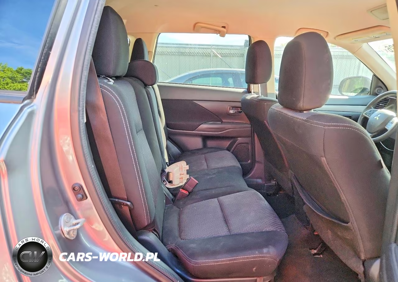 2018 Mitsubishi Outlander Se VIN:JA4AZ3A37JZ057176 - 11
