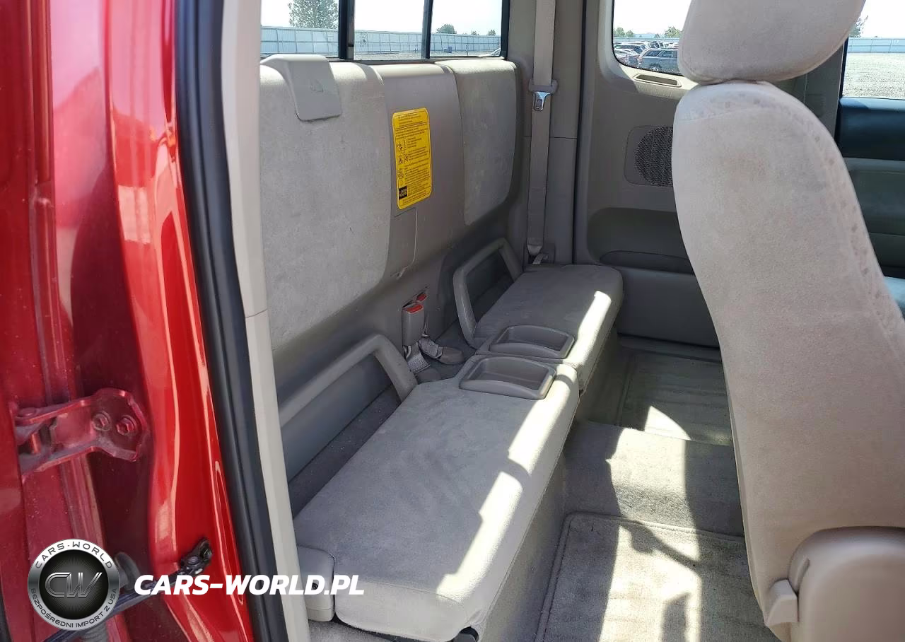 2005 Toyota Tacoma Access Cab VIN:5TEUU42N25Z037581 - 10