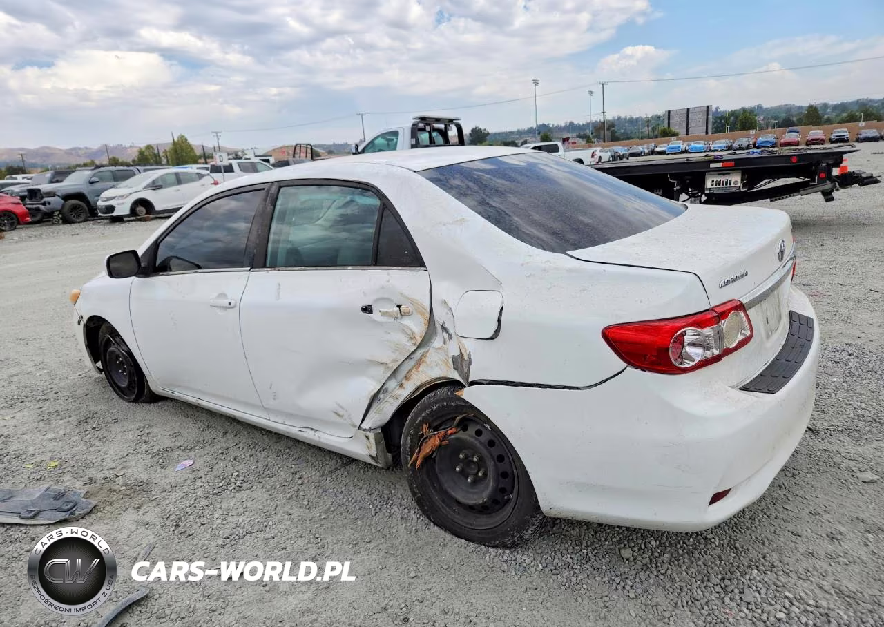 2013 Toyota Corolla Le VIN:5YFBU4EE5DP180290 - 2