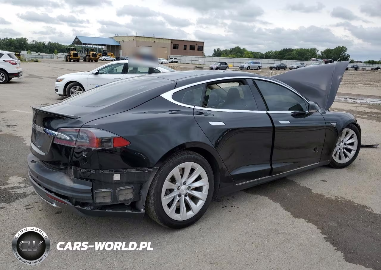 2013 Tesla Model S VIN:5YJSA1CP1DFP04400 - 3