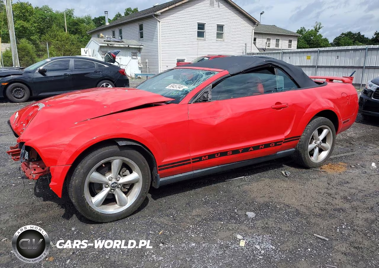 2006 Ford Mustang – zdjęcie 1 z 13
