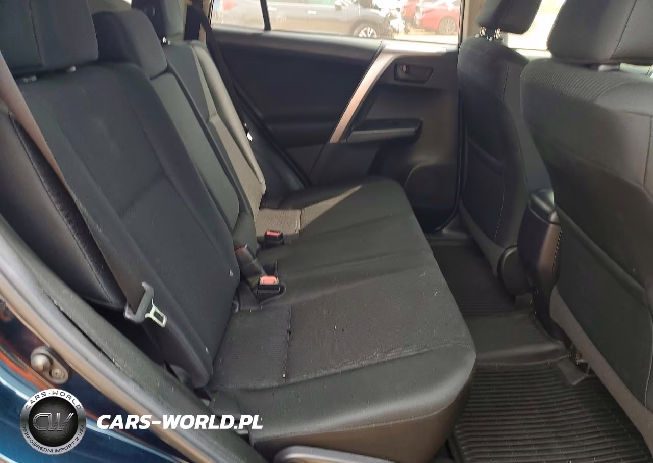 2018 Toyota Rav4 Le VIN:2T3ZFREV6JW463031 - 11