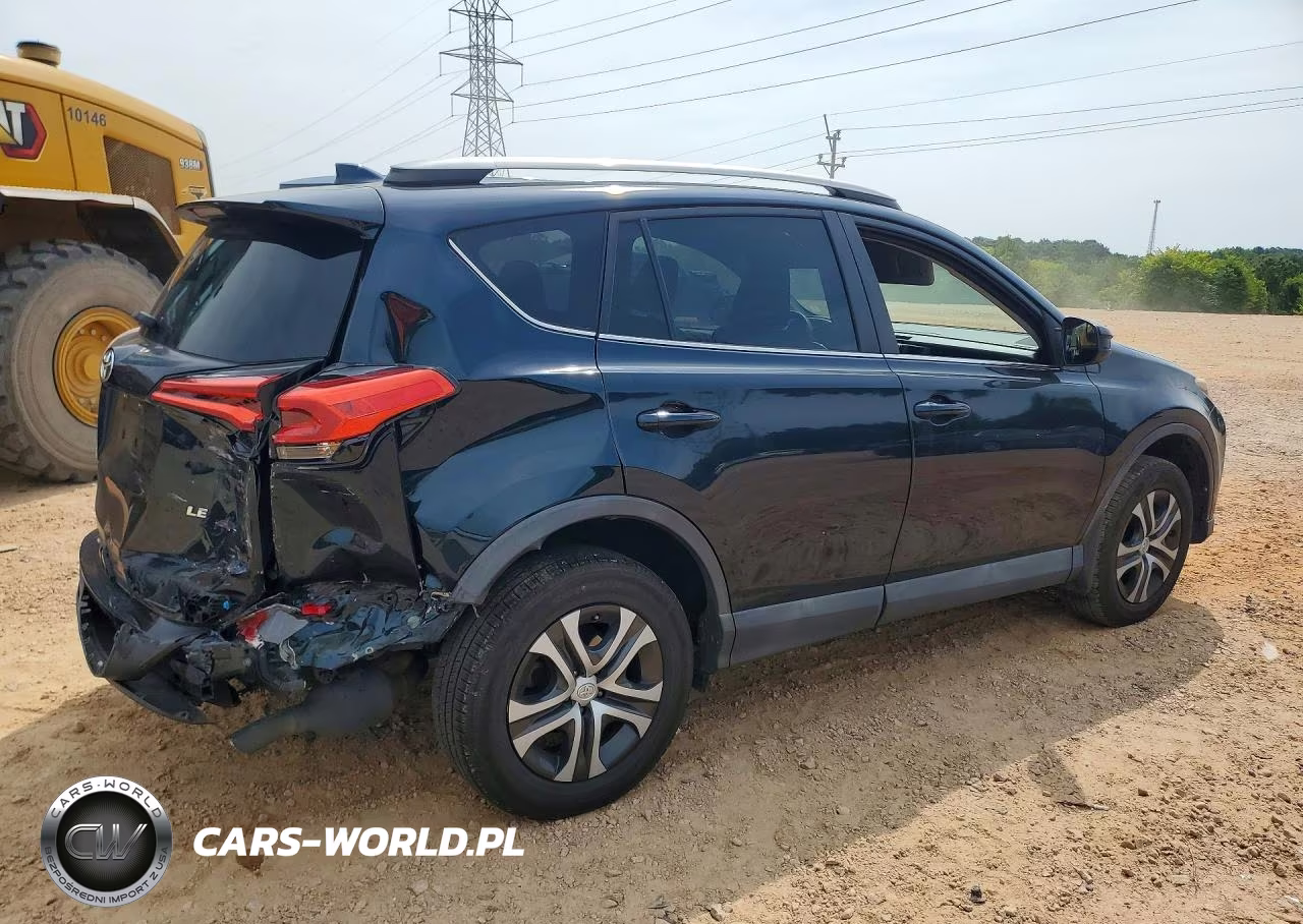2018 Toyota Rav4 Le VIN:2T3ZFREV6JW463031 - 3