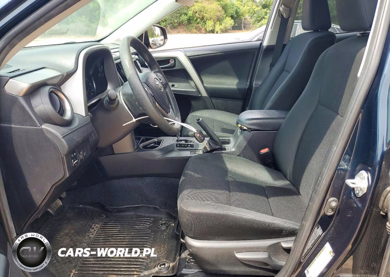 2018 Toyota Rav4 Le VIN:2T3ZFREV6JW463031 - 7
