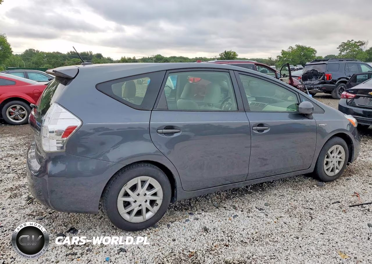 2012 Toyota Prius V Three VIN:JTDZN3EU2C3176346 - 3