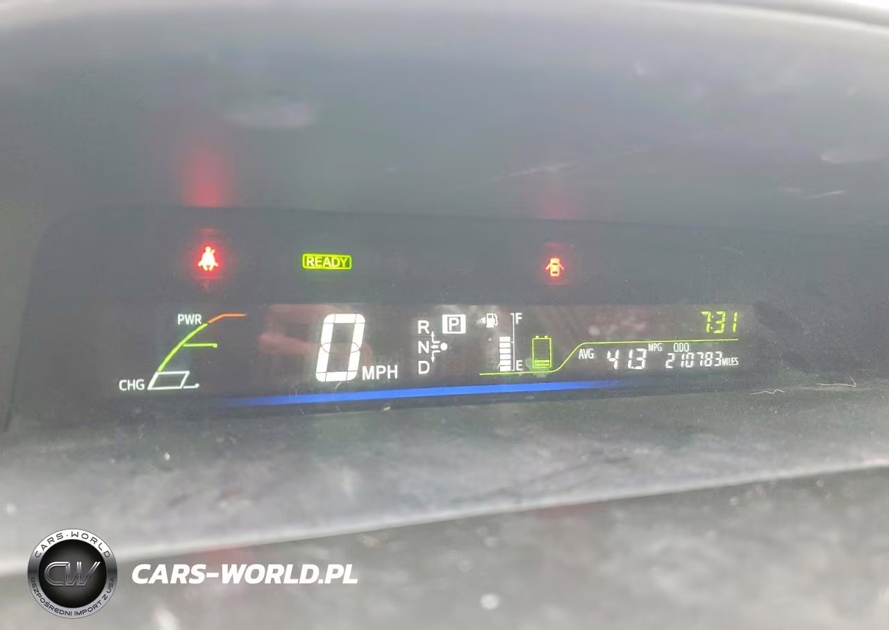2012 Toyota Prius V Three VIN:JTDZN3EU2C3176346 - 9