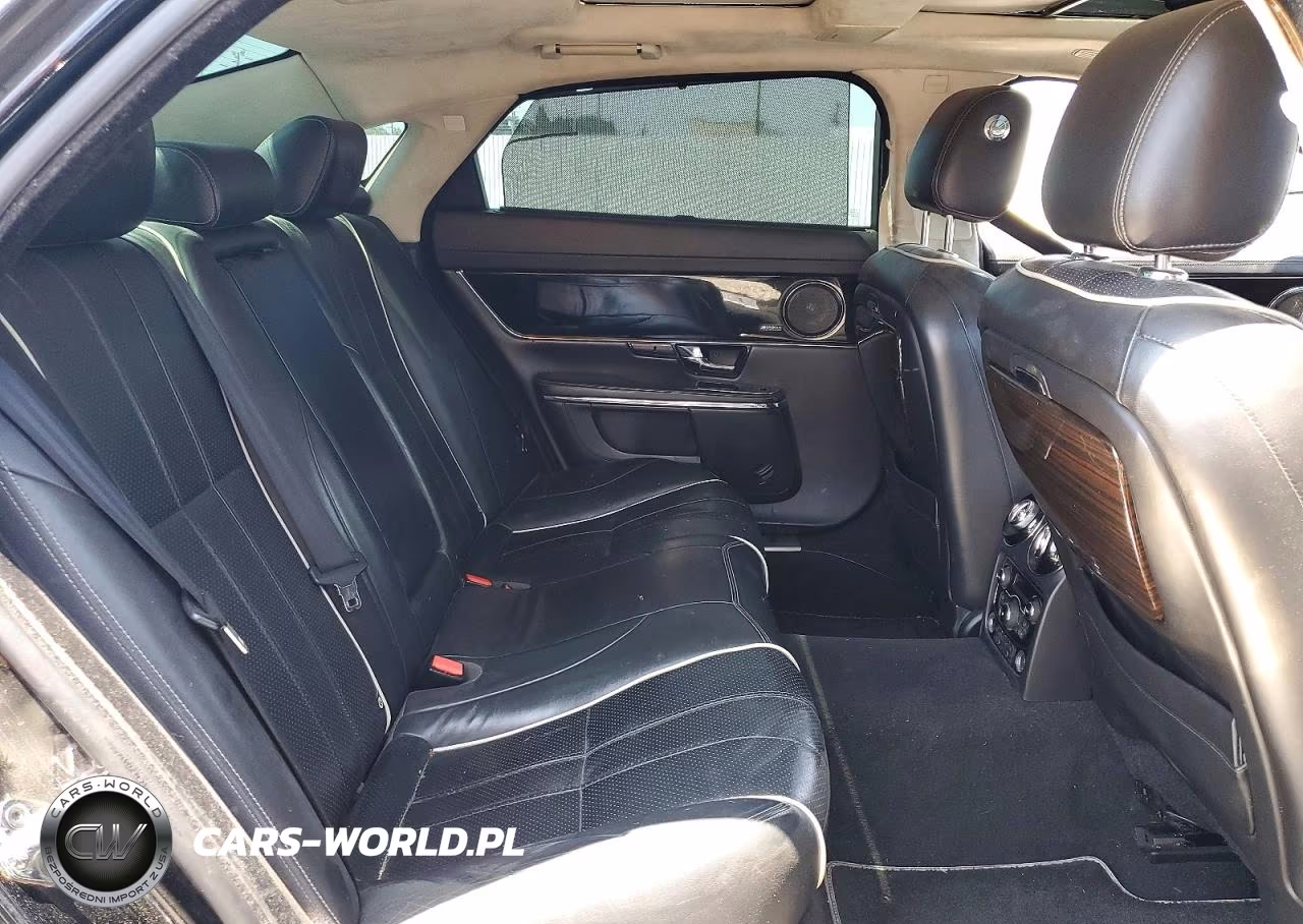 2011 Jaguar Xjl VIN:SAJWA2GB1BLV21337 - 10
