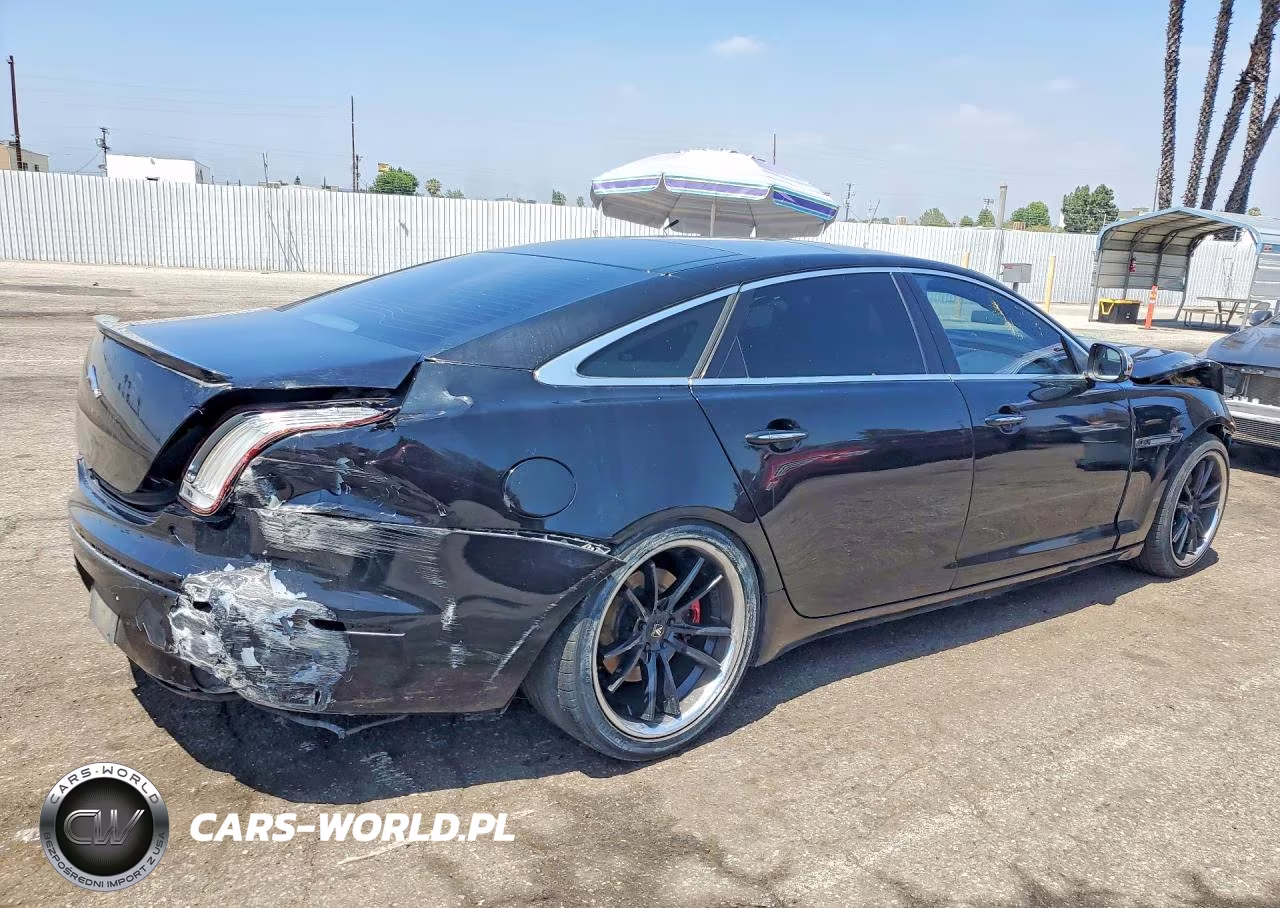 2011 Jaguar Xjl VIN:SAJWA2GB1BLV21337 - 3