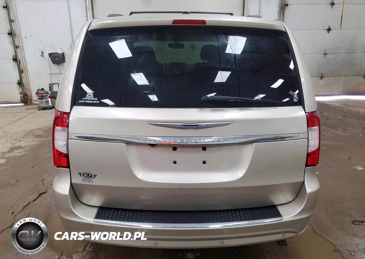 2014 Chrysler Town & Country Touring L VIN:2C4RC1CG0ER297541 - 6