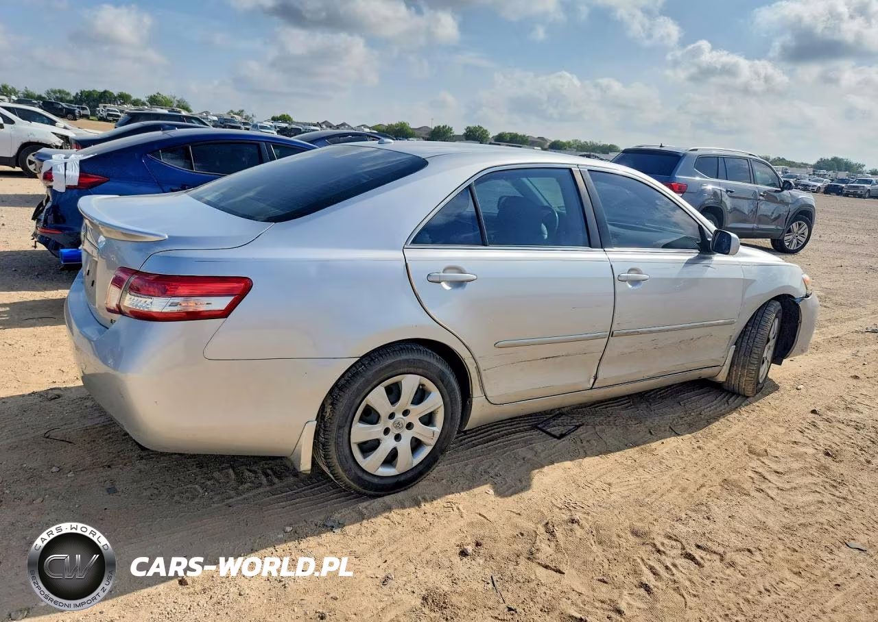 2011 Toyota Camry Le VIN:4T1BF3EK5BU188847 - 3